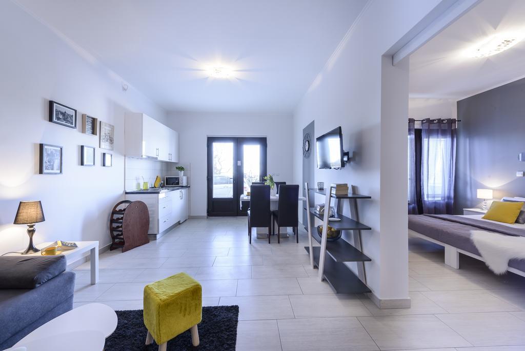Apartments Anamarija Млини Екстериор снимка
