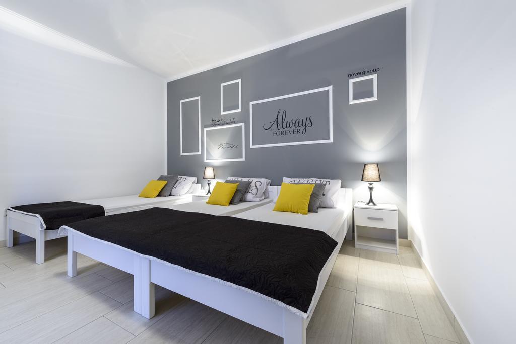 Apartments Anamarija Млини Екстериор снимка